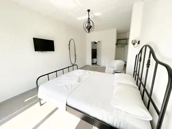 Standart Oda, Havuz Manzaralı, Teraslı