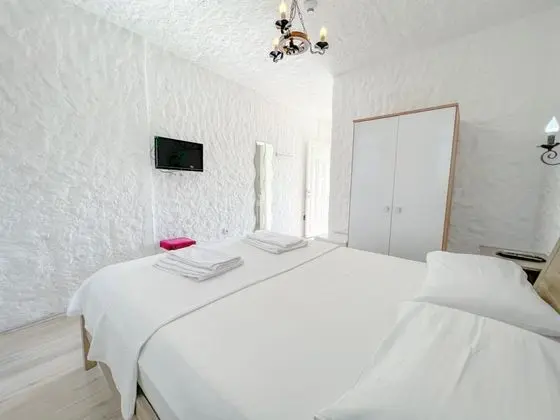 Teraslı Standart Oda, Bahçe Manzaralı