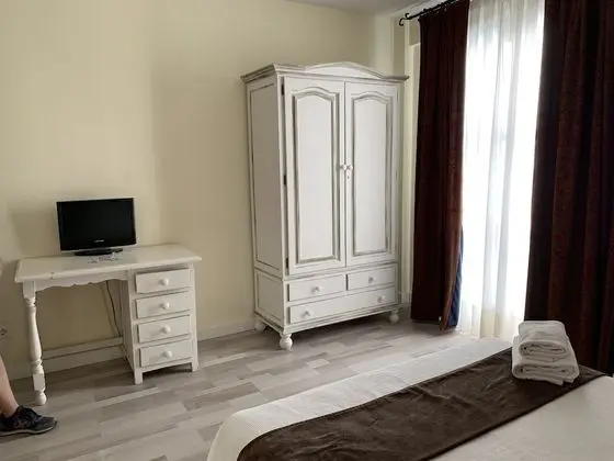 Standard Tek Büyük Yataklı Oda