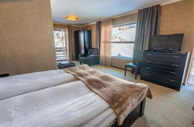 Deluxe Tek Büyük Yataklı Oda