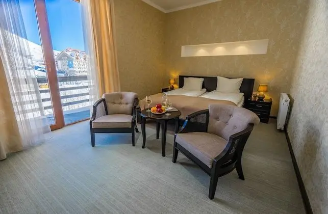 Deluxe Tek Büyük Yataklı Oda