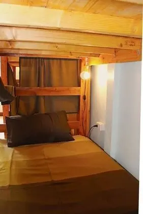 10-Bed Mixed Dormitory (D)