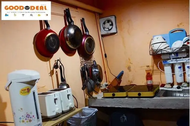 10-Bed Mixed Dormitory (D)