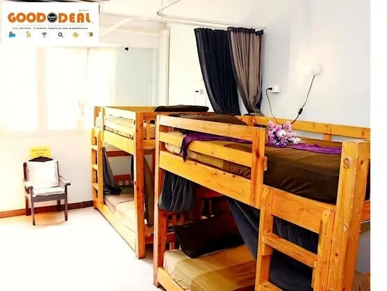 10-Bed Mixed Dormitory (M)