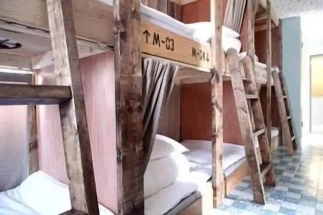 Ortak Ranzalı Oda, Karma Ranzalı Oda