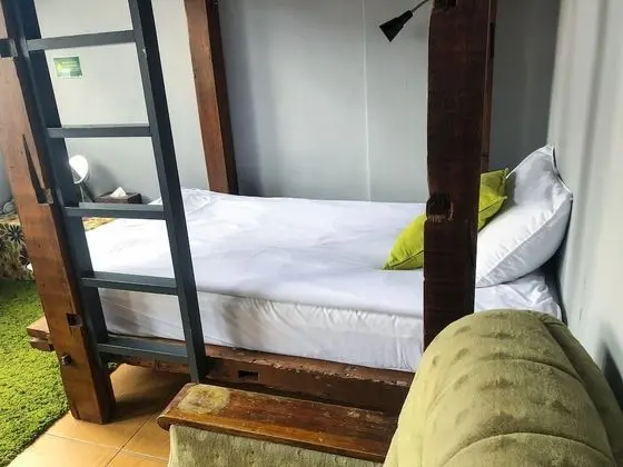 Economy Ortak Ranzalı Oda, Sadece erkekler için (201)