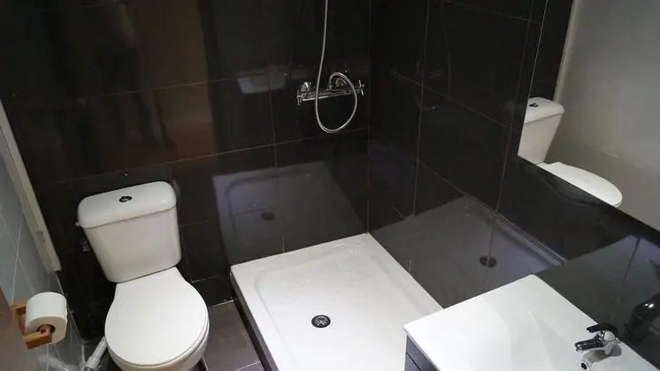Tek Büyük Yataklı Oda, Balkon