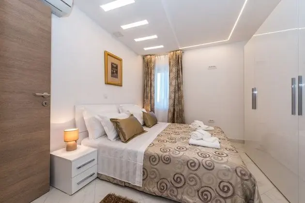 Deluxe Apart Daire, Deniz Manzaralı