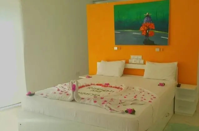 Superior Tek Büyük Yataklı Oda, Bahçe Manzaralı, Bahçeli