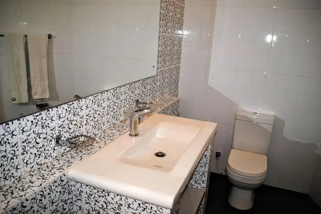 Superior Tek Büyük Yataklı Oda, Bahçe Manzaralı, Bahçeli