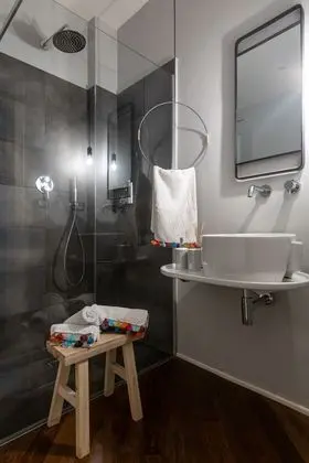 Deluxe Üç Kişilik Oda