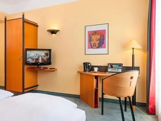 Standard Double Room with Aircondition
