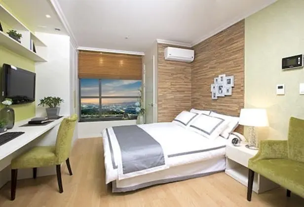 Standard Double Room - Kitchenette (Netflix available, Personal ID needed)