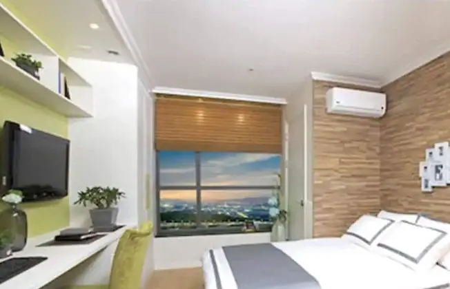 Standard Double Room - Kitchenette (Netflix available, Personal ID needed)