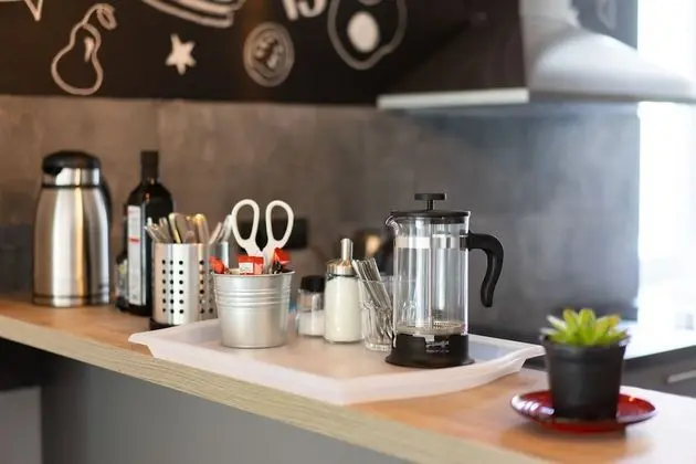 Basic Ortak Ranzalı Oda, Sadece kadınlar için (6 Beds, External Shared Bathroom)