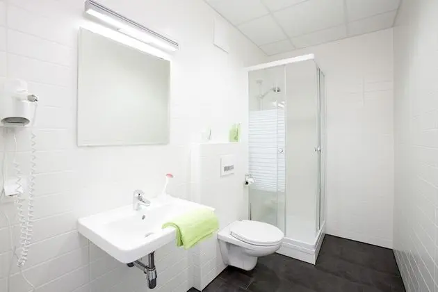 Tek Kişilik Oda, 1 Tek Kişilik Yatak, Sigara İçilmez