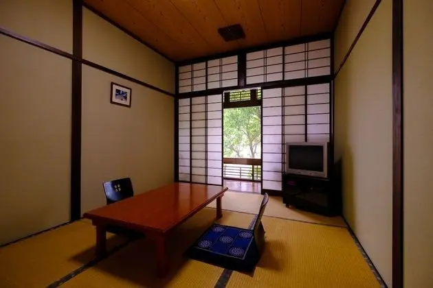 Traditional Oda, Sigara İçilmez, Ortak Banyo (Starndard Japanese, for 2 guests)