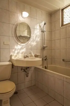 Basic Tek Büyük Yataklı Oda