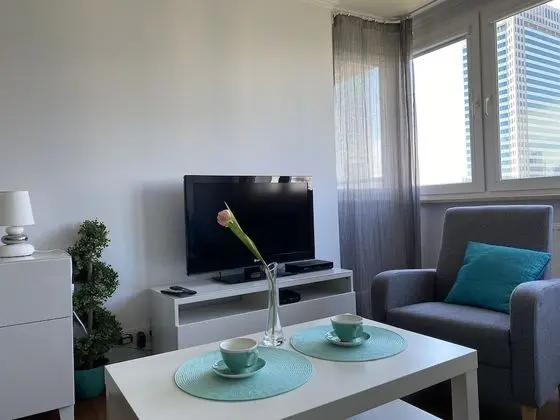Design Süit, 1 Yatak Odası, Balkon, Şehir Manzaralı (Neon)