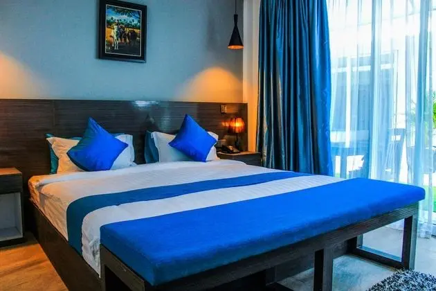 Deluxe Tek Büyük Yataklı Oda