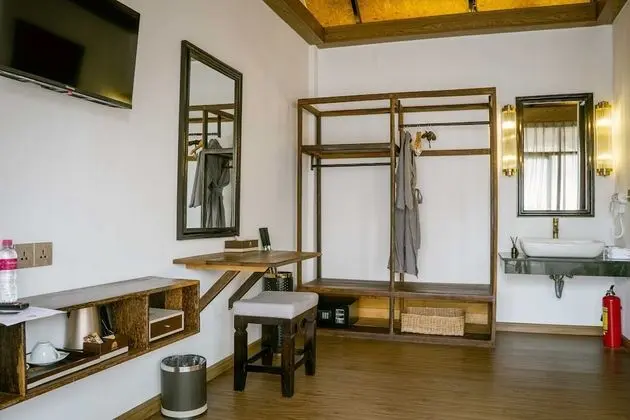 Deluxe Bungalov, 1 Yatak Odası, Balkon, Göl Manzaralı