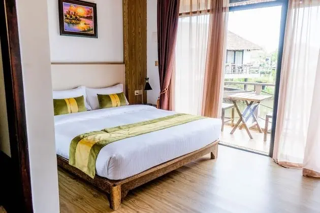 Deluxe Bungalov, 1 Yatak Odası, Balkon, Göl Manzaralı