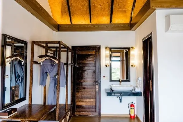 Deluxe Bungalov, 1 Yatak Odası, Balkon, Göl Manzaralı