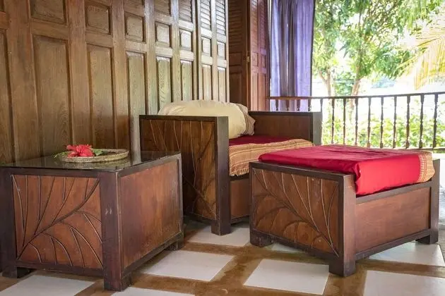 Tropical Bungalow