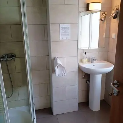 Tek Büyük veya İki Ayrı Yataklı Oda, Özel Banyo