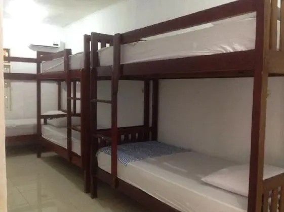 Basic Ortak Ranzalı Oda, Karma Ranzalı Oda (9-Beds)