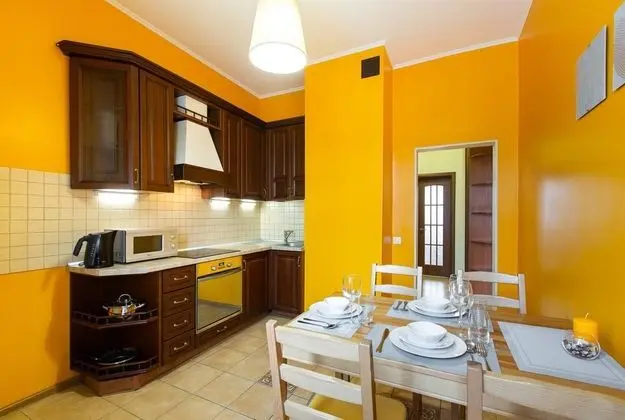 Apart Daire, Şehir Manzaralı