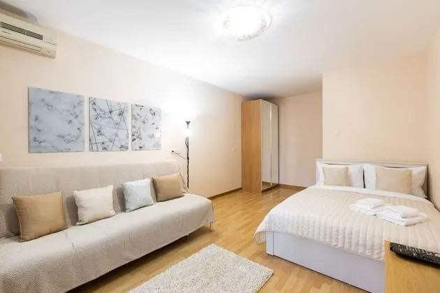 Apart Daire, Şehir Manzaralı