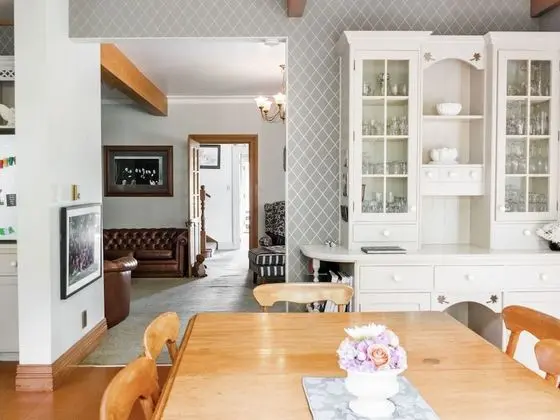Tek Büyük Yataklı Oda, Ortak Banyo