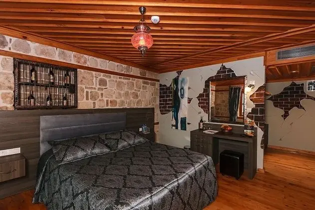 Deluxe Üç Kişilik Oda