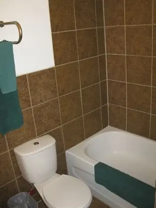 Basic Tek Büyük veya İki Ayrı Yataklı Oda
