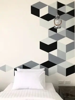Twin Room (Free Netflix)