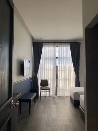 Twin Room (Free Netflix)