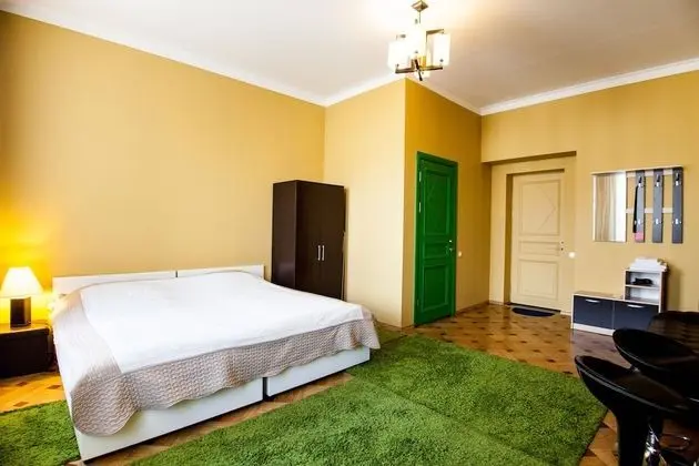 Standard Tek Büyük Yataklı Oda