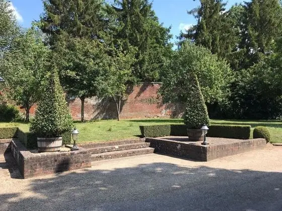 Oda, Bahçe Manzaralı
