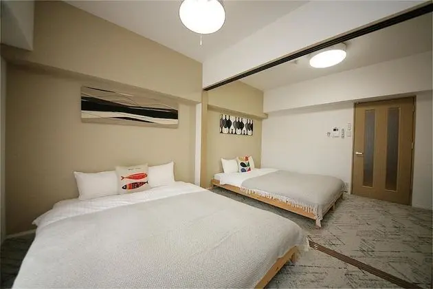Family Oda, 2 Büyük (Queen) Boy Yatak, Sigara İçilmez, Mutfak (2 Queen Beds, 1 Double Bed)