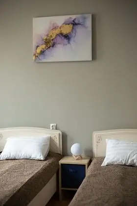 Basic Tek Büyük veya İki Ayrı Yataklı Oda