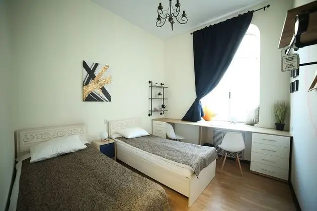 Basic Tek Büyük veya İki Ayrı Yataklı Oda