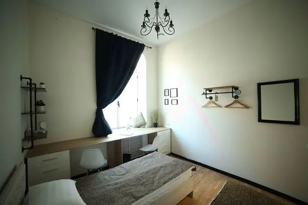 Basic Tek Büyük veya İki Ayrı Yataklı Oda