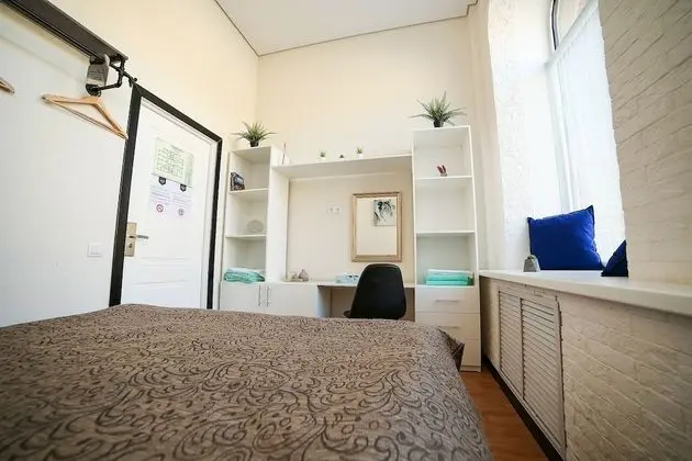 Basic Tek Büyük Yataklı Oda