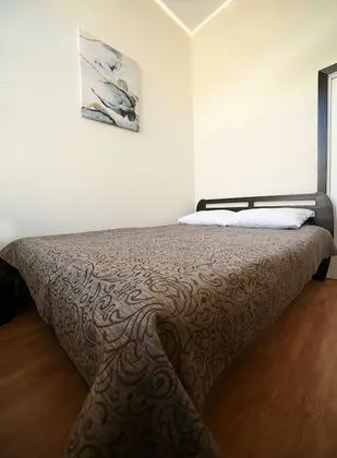 Basic Tek Büyük Yataklı Oda