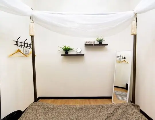 Basic Tek Büyük Yataklı Oda