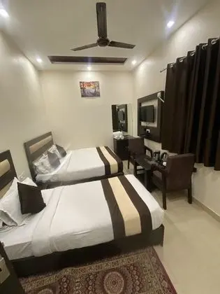 Deluxe Üç Kişilik Oda