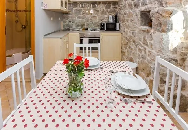 Ev (Gor - free WiFi - H(2+1))