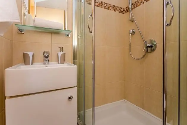 Ev (Gor - free WiFi - H(2+1))