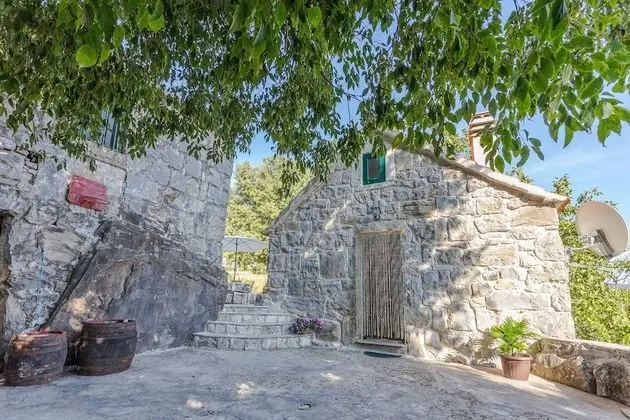 Ev (Gor - free WiFi - H(2+1))